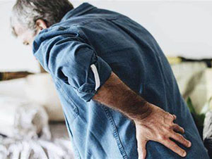 腰肌劳损的症状有哪些，如何预防？