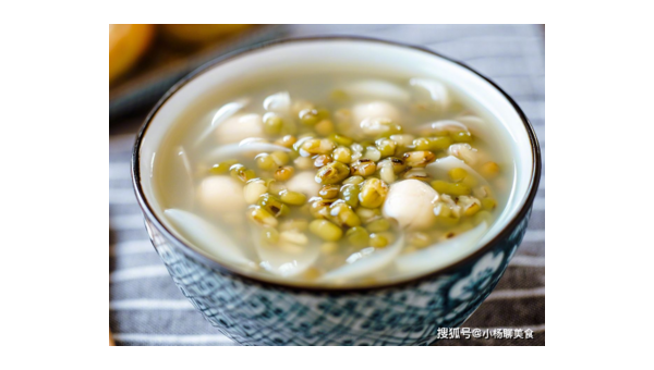 莲子绿豆百合汤的功效与作用