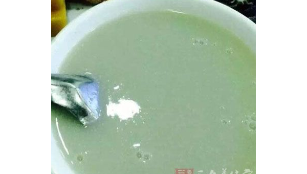 黄豆奶的功效与作用及食用方法，黄豆奶的神奇功效，如何食用才能发挥其最大作用？