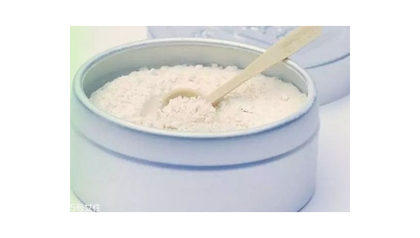 乳清蛋白粉副作用有哪些，乳清蛋白粉的副作用及注意事项