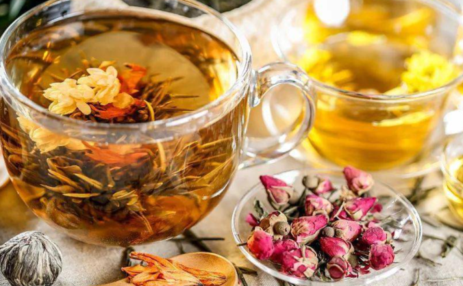 排毒又养颜的五种花茶